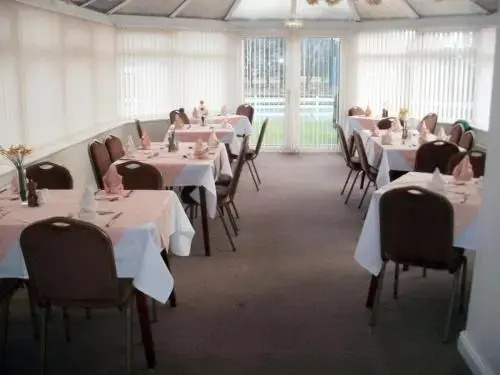 Grove Court Hotel