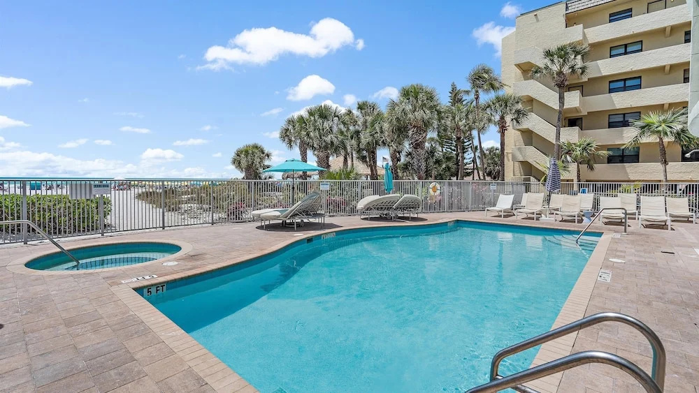 Crescent Siesta Key Charmer 3 Bedroom Condo by RedAwning