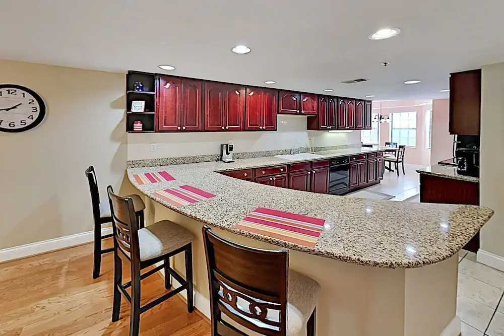 Luxe Creekside End Unit W/ Pool - Walk Downtown! 2 Bedroom Condo