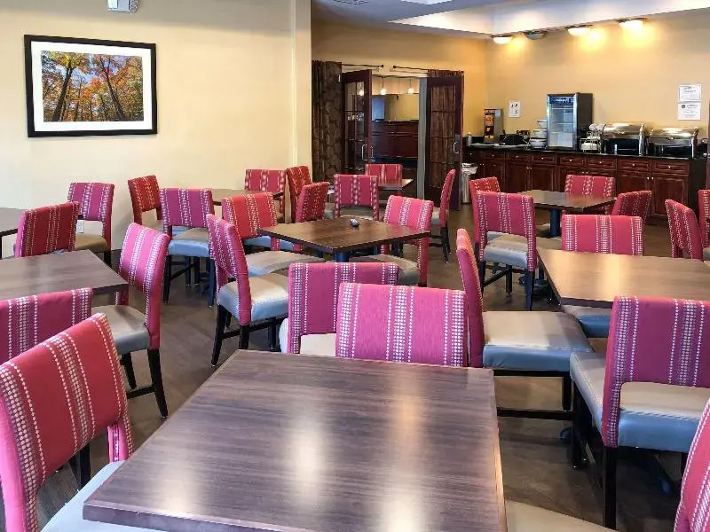 Comfort Suites