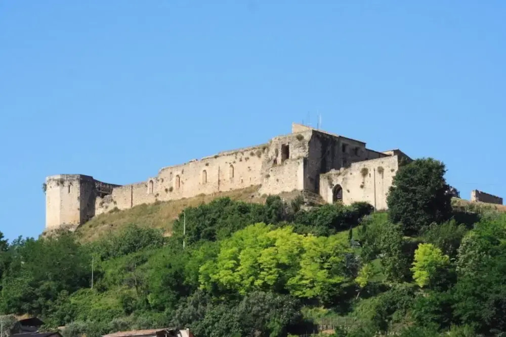 "7 SORELLE B&B" camere in pieno centro città con bagno privato, FREE HIGH SPEED WI-FI, NETFLIX