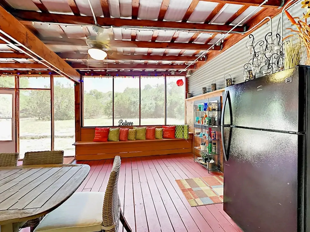 10202 Wommack Rd Cabin - 1 Br cabin by RedAwning