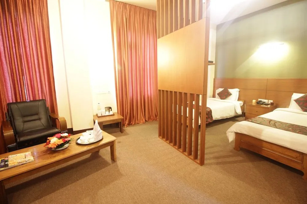 Suhim Portico Hotel & Resort