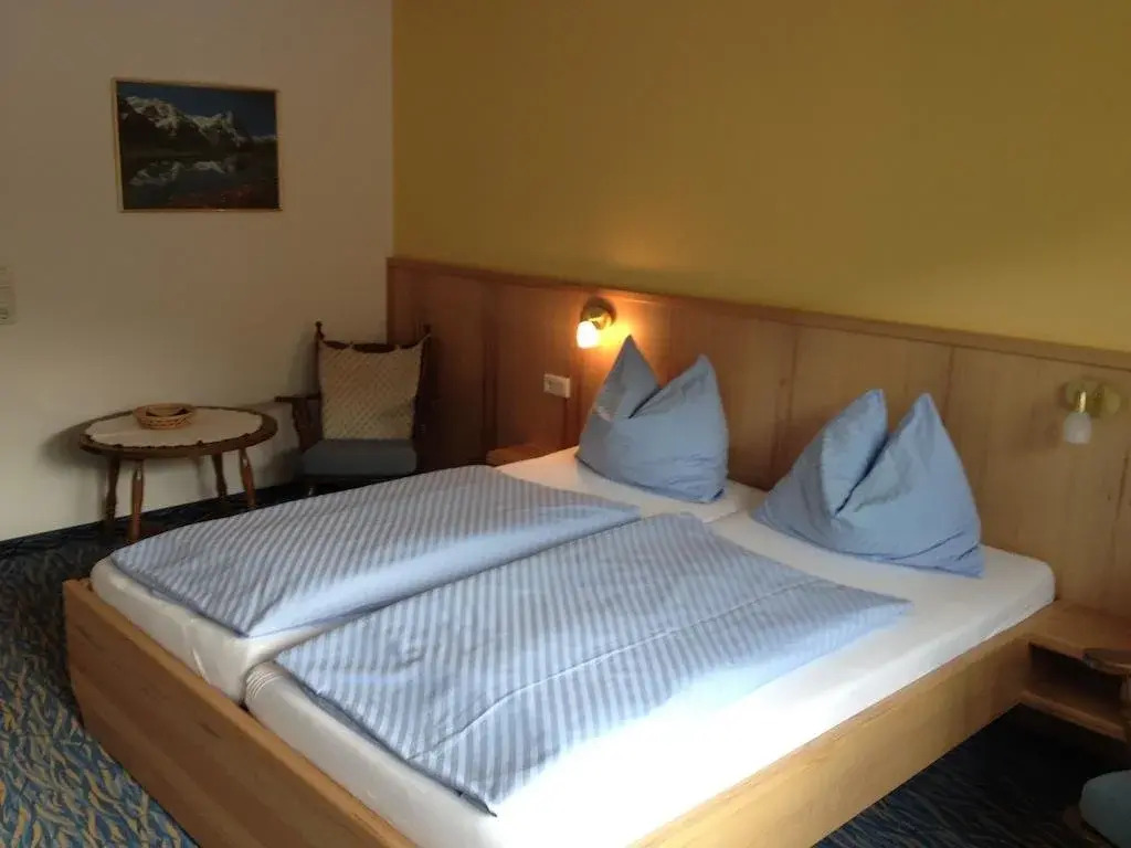 ESCHENHOF - Bed & Breakfast