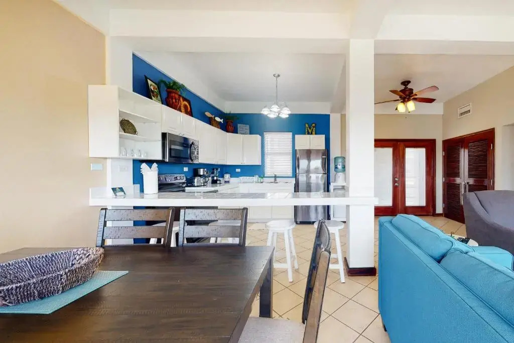Suite F201 @ Mara Laguna