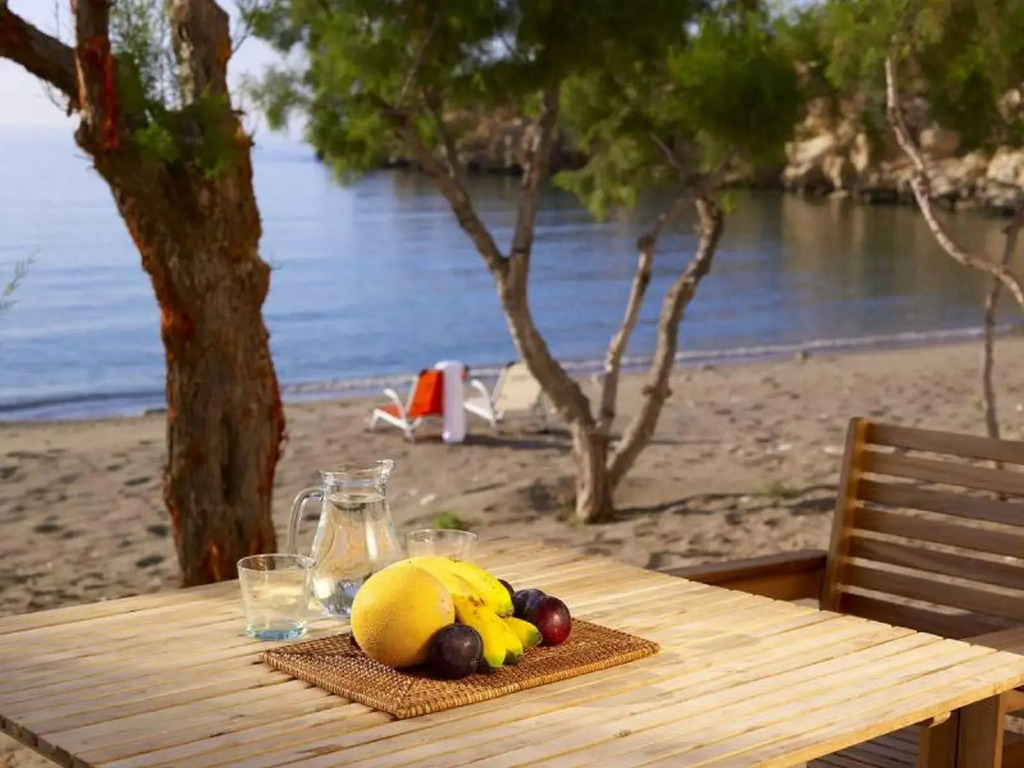 Beachfront Apartments in Ierapetra Ferma Apothikes