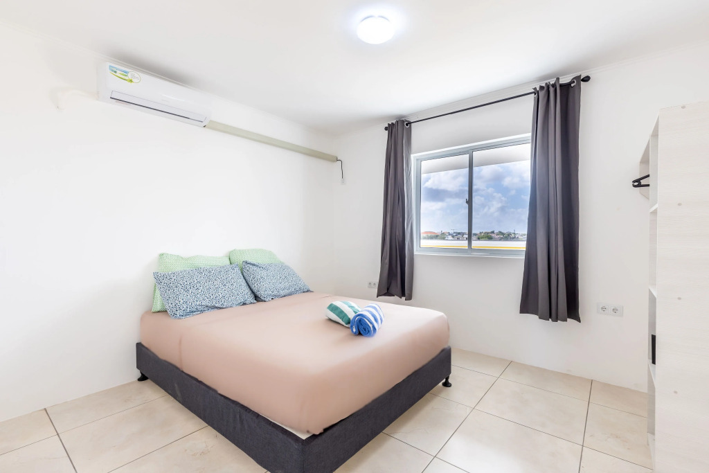 Jan Thiel's Hidden Gem! 2BR Apt W/ Pool & Free Parking