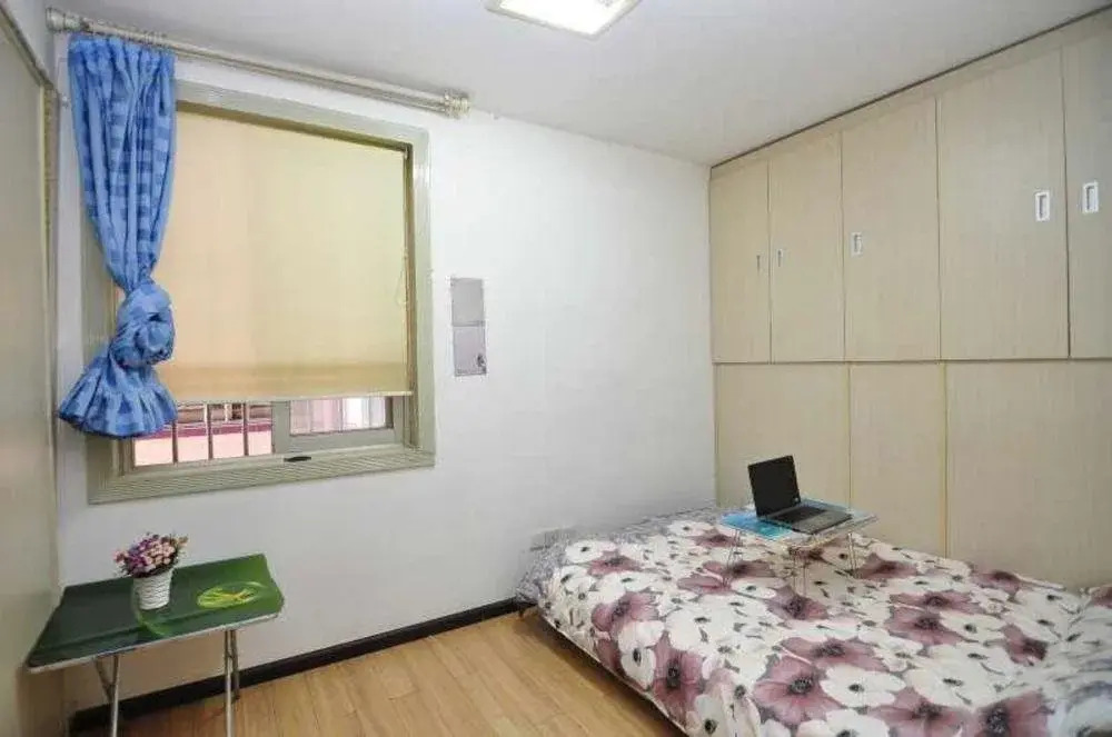 Kunming Harbor Home Hostel