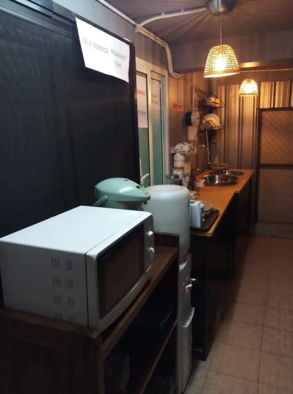 Nuengthong hostel