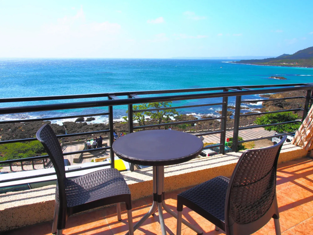 Chuanfanrock Haku Beach Days Inn