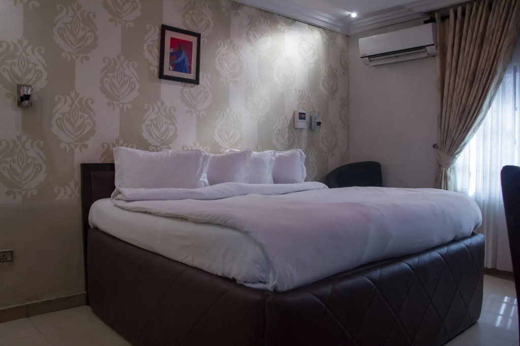Triple Tee Hotel