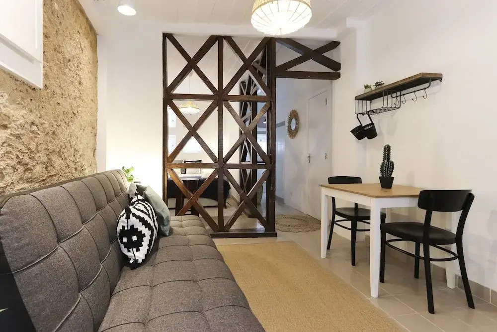 Golden Studio by Homing