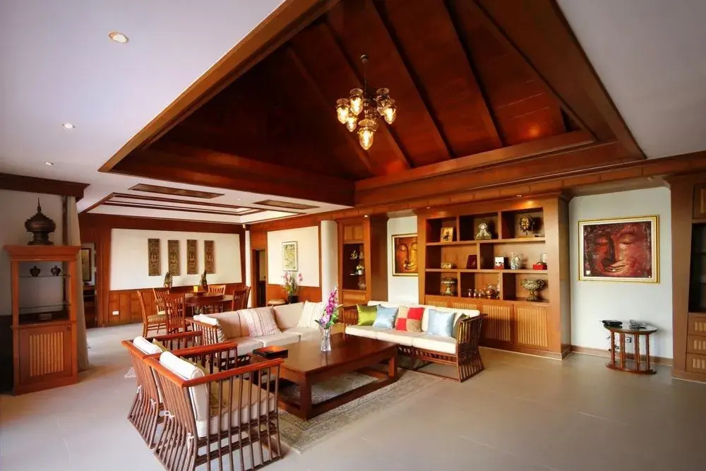 Sirinthara Villa 4 bed pool Nai Harn