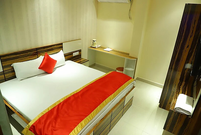 Hotel Kristal Inn