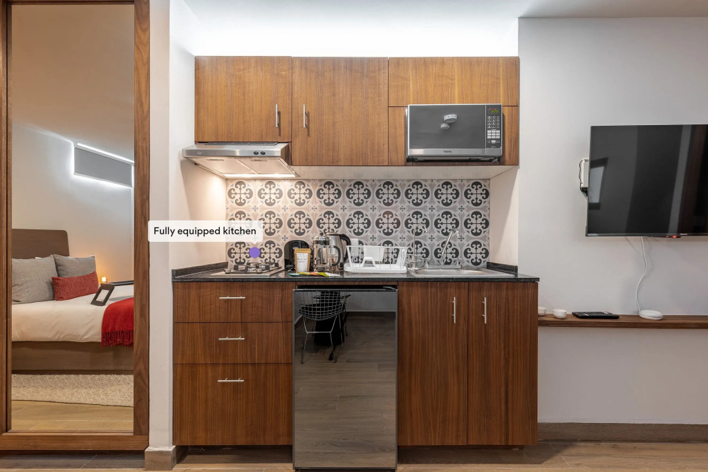 Casai Roma | 1BR | Lira Apartment