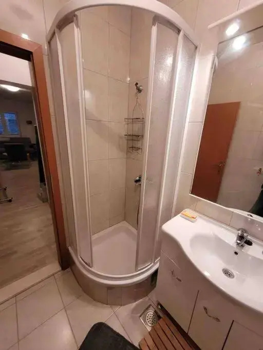2 bedroom apartment on the coast of the Adriatic!