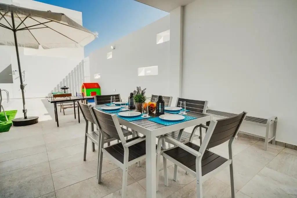 SunnyVillas 4BR New Villa Private Pool in Pernera