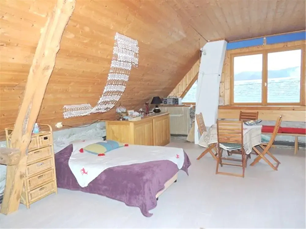 House With one Bedroom in Mont, With Furnished Terrace and Wifi - 3 km