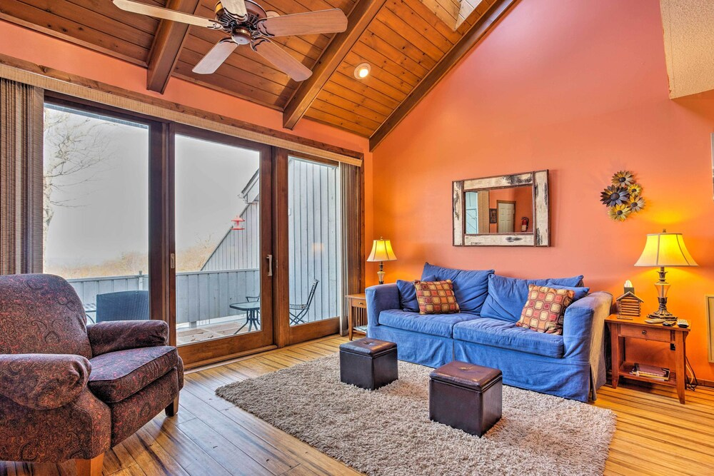 All-season Base in Beech Mountain, Pets Welcome!