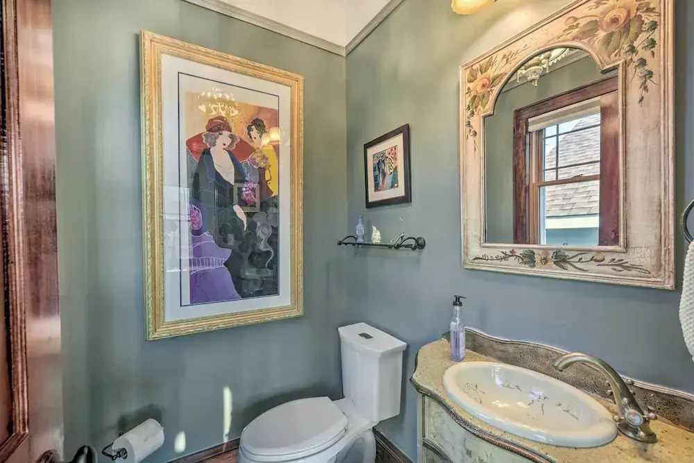Elegant Superior Getaway < 2 Mi to Downtown!