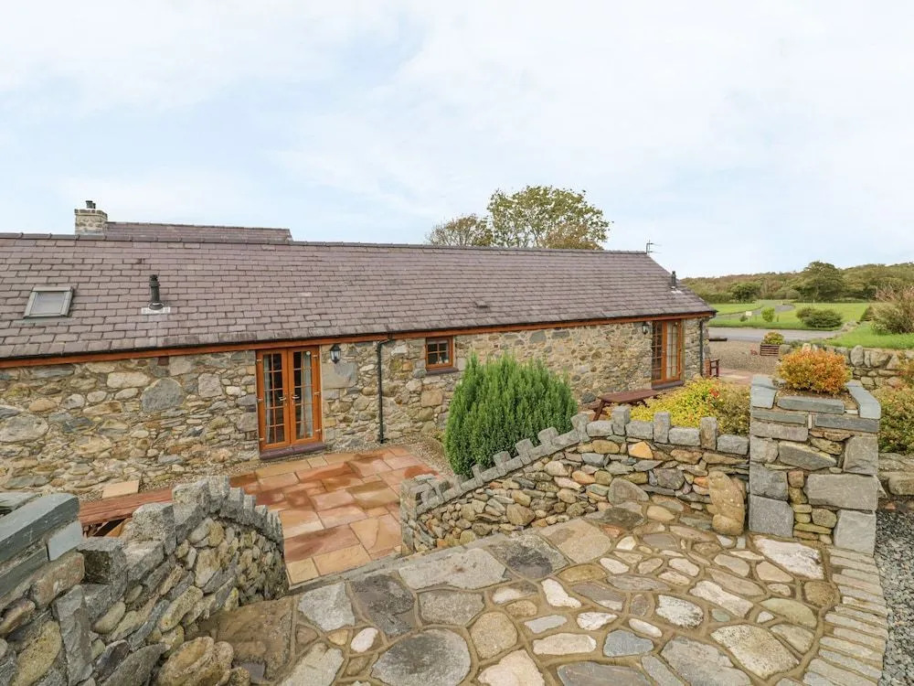 Lily Cottage