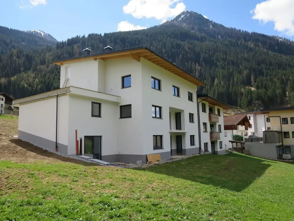 Leo See in See With 7 Bedrooms and 6 Bathrooms