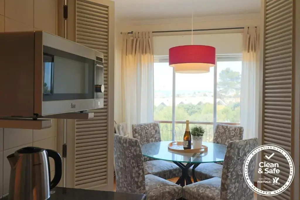 Cascais Estoril Apartment 400 M From Beach