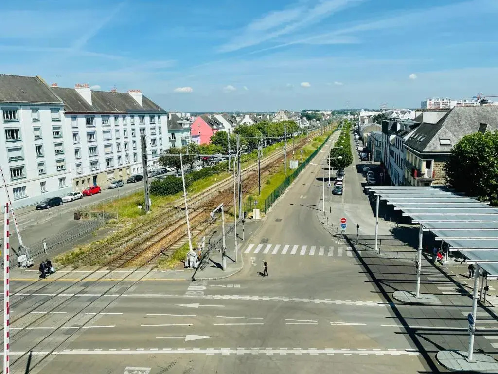 Studio 5 Charmant Tout Equipe a la Gare de Lorient