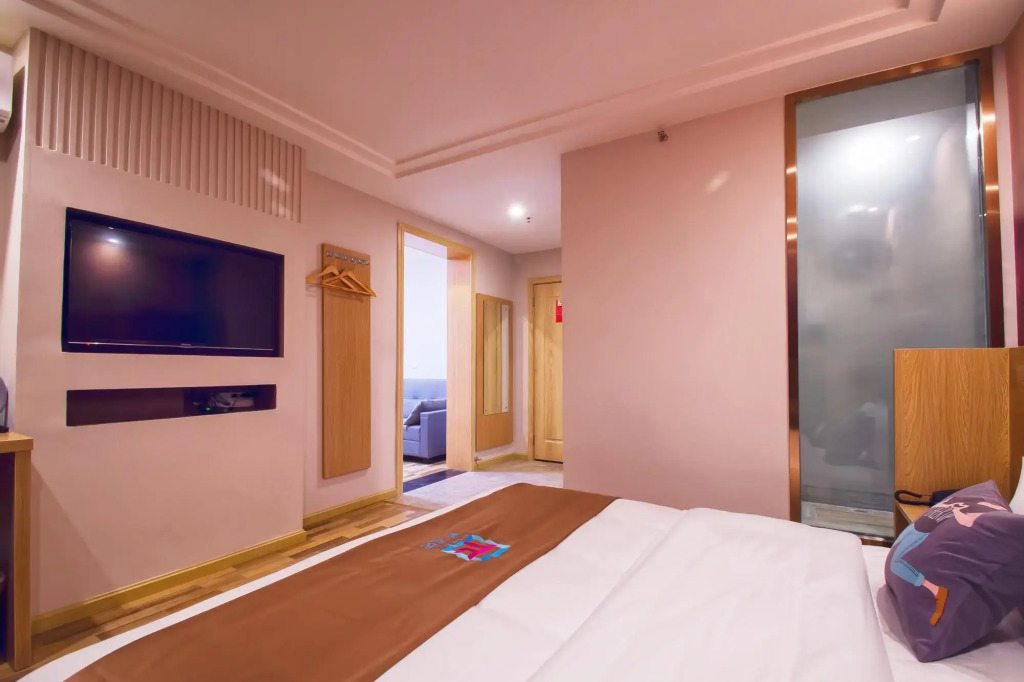 PAI Hotels·Mianyang Pingzheng Bus Terminal