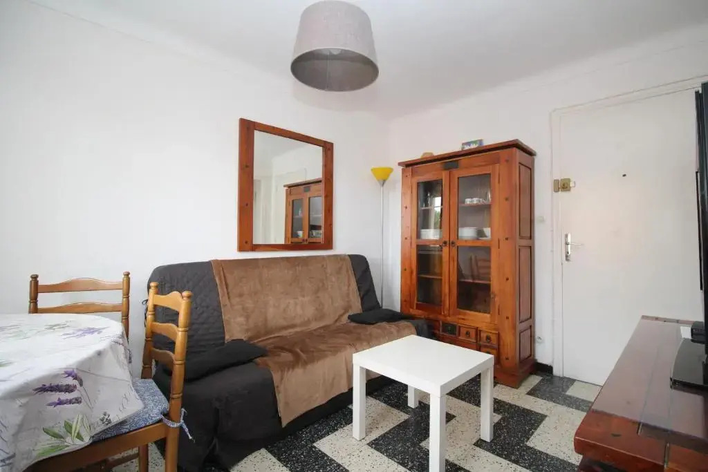 COQ07 - Appartement 2 pieces a quelques pas de la plage