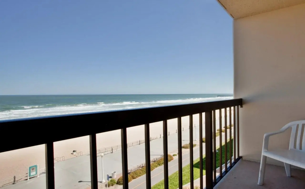 Holiday Inn Va Beach-Oceanside 21st St by IHG