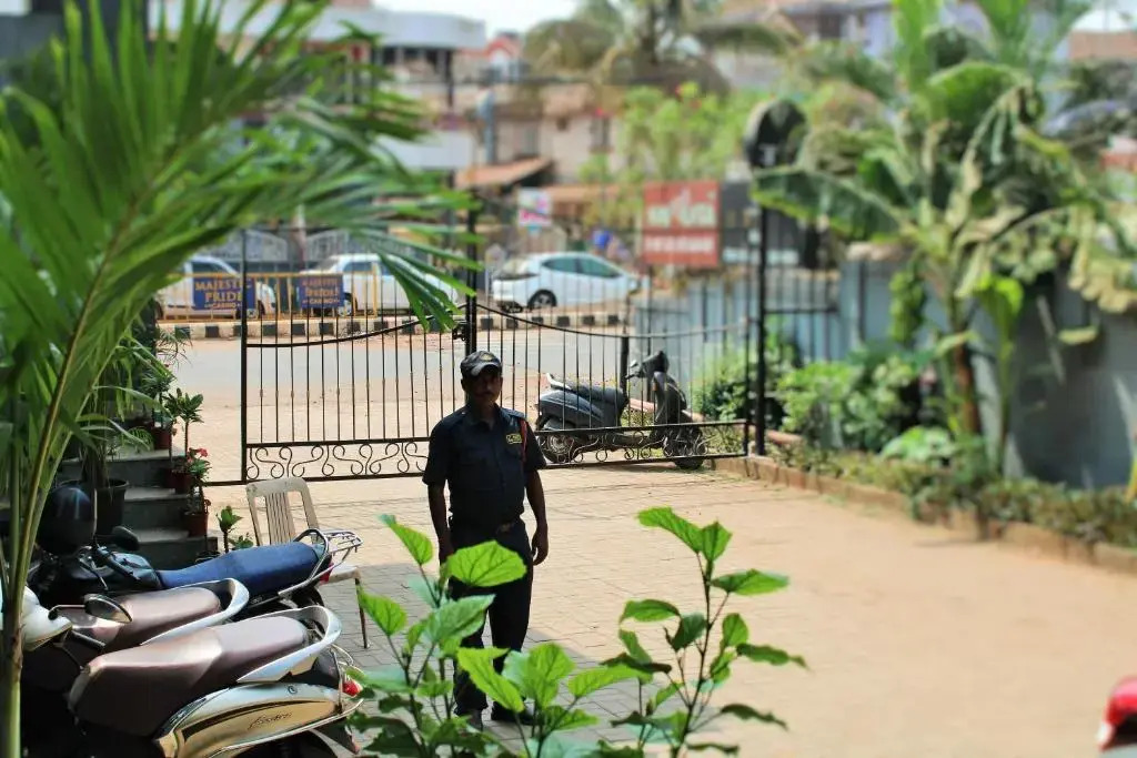 Hotel The Golden Sands, Located on Calangute Main Road