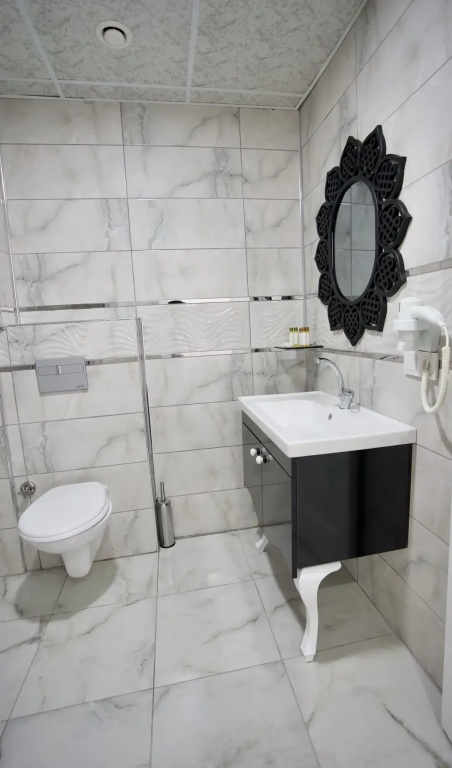 Cnr İnci Hotel