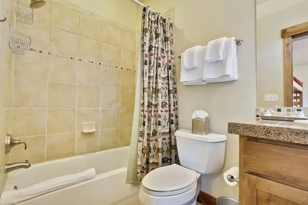 Slopeside Mountain Time Luxury Chalet by Winter Park Escapes