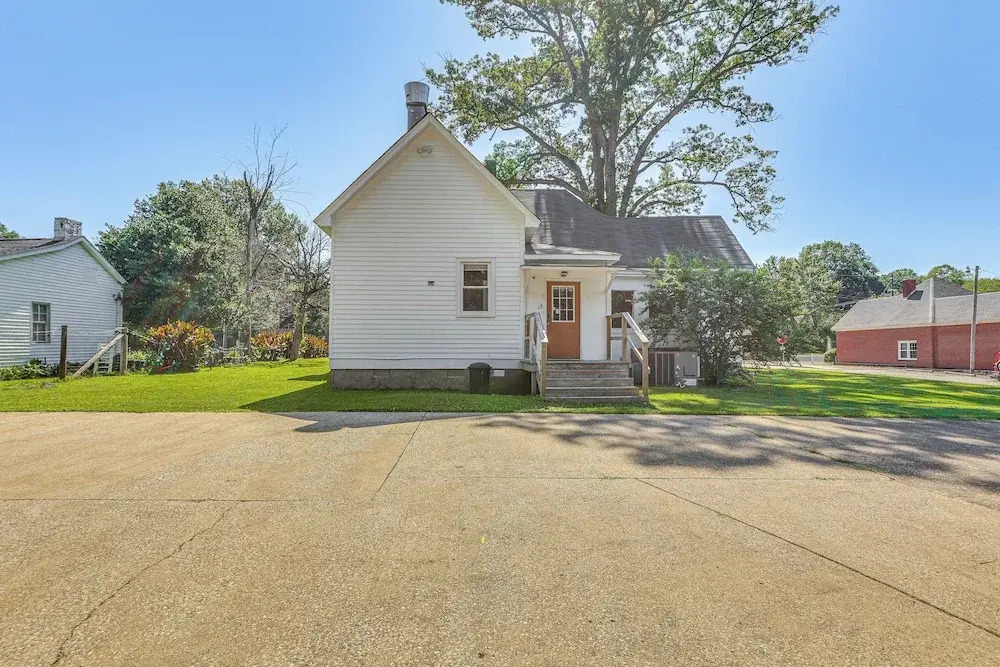 Jackson Family Home ~ 5 Mi to Downtown!