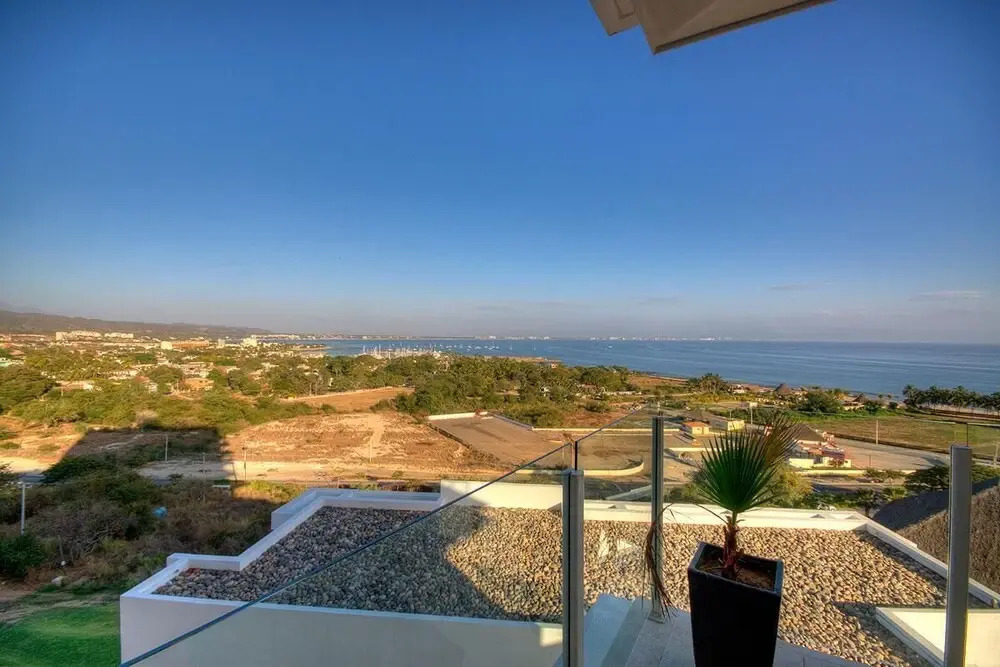 Amura 202 Alamar - 2 Br Apts