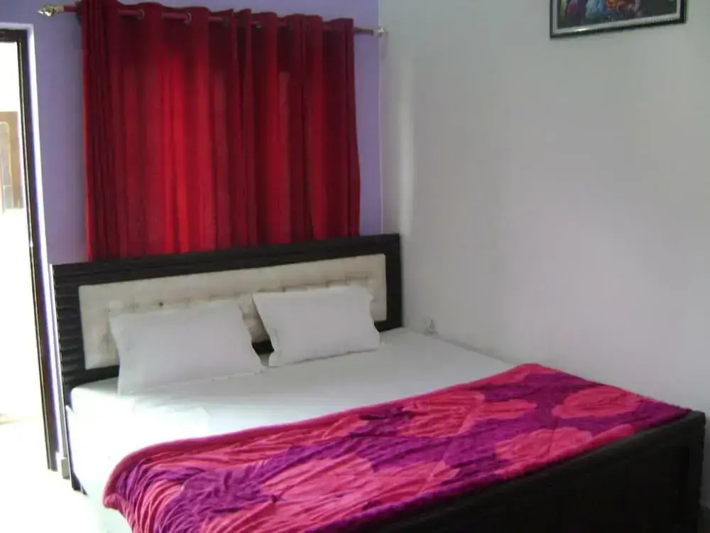 BlueStays Hostel