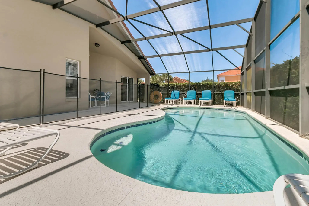 SO106CA - 4 beds pool home - Gated resort, Davenport, US