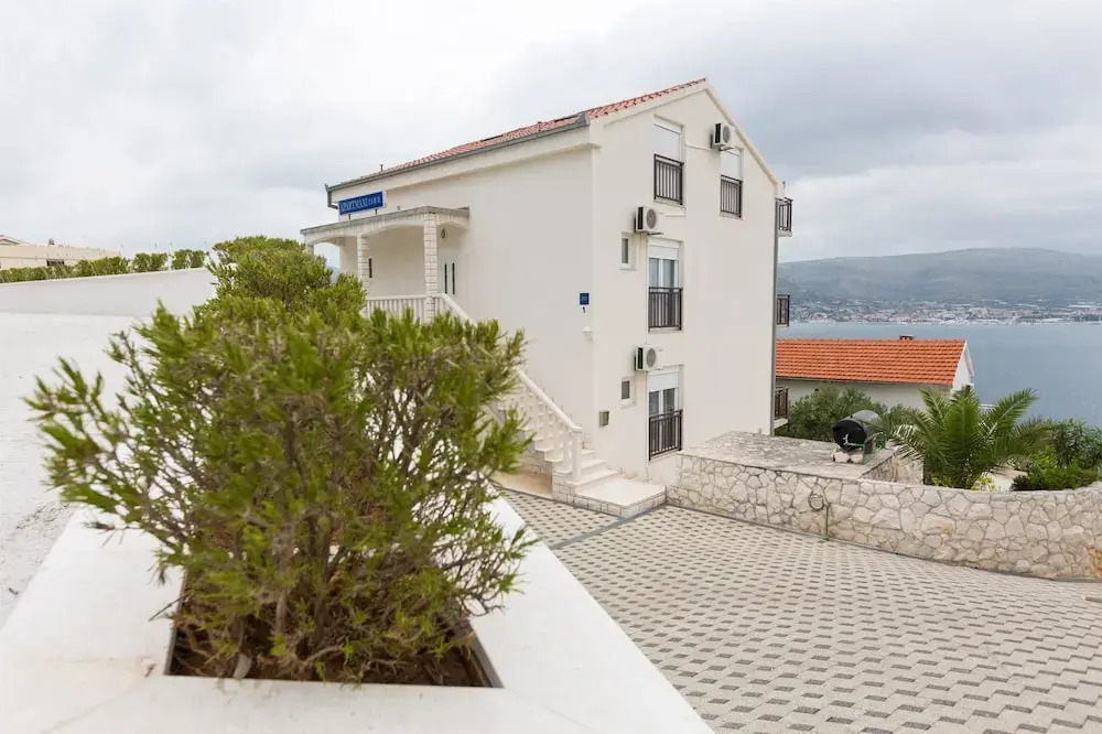 Apartments Nikola