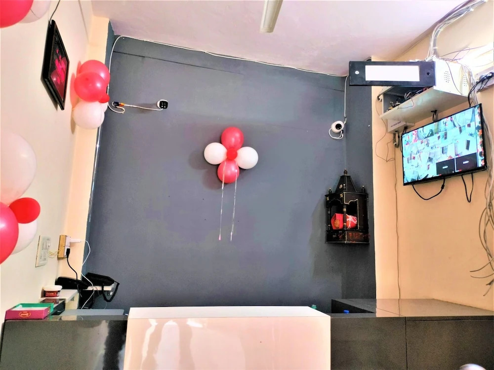 Comfort Inn Hotel.Near MayurVihar Metro1