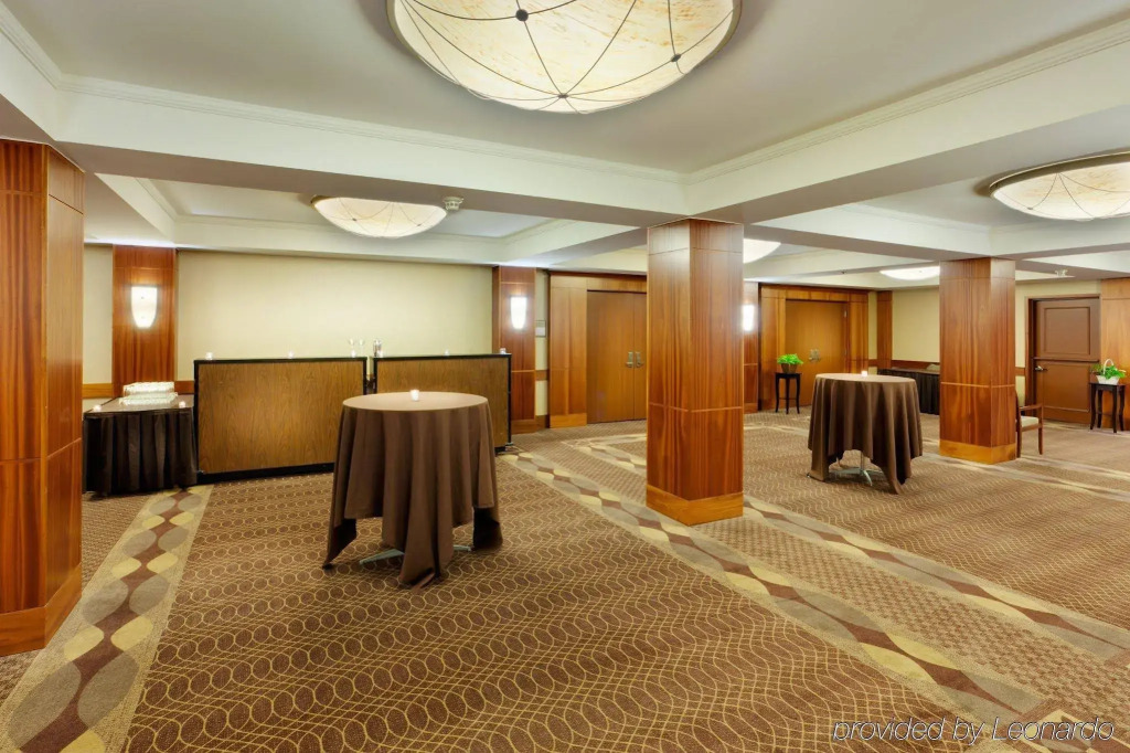 Randolph Hotel Liverpool Syracuse Airport West, Trademark