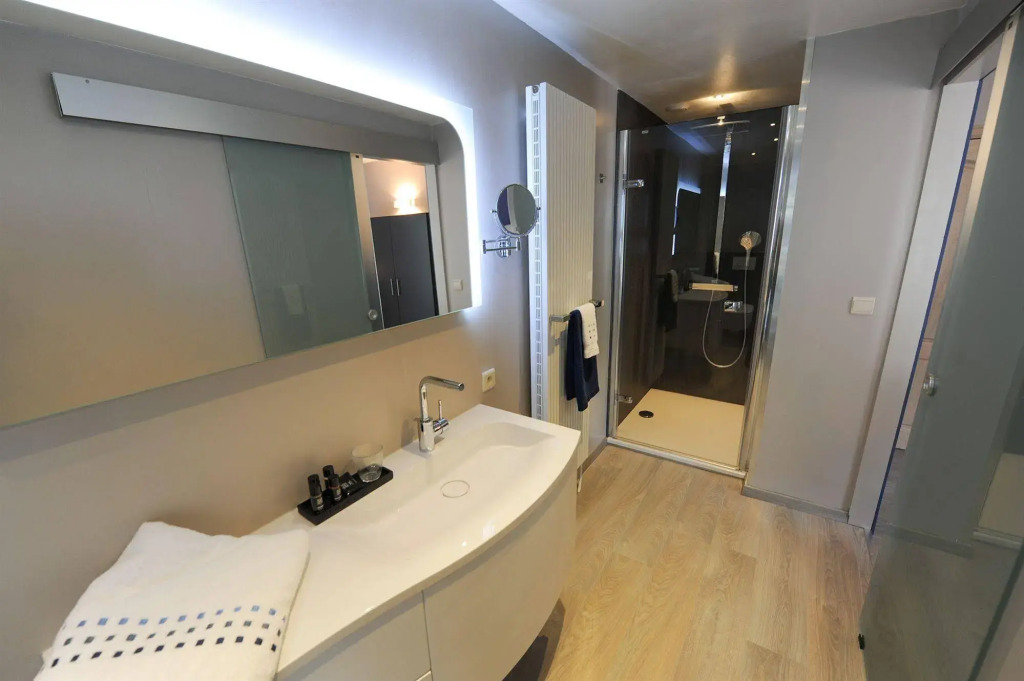 B Guesthouse