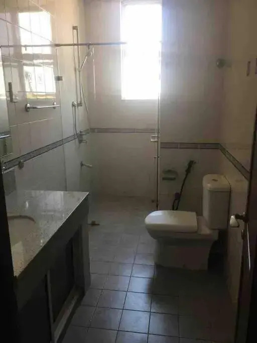 3 Bedroom Rental With Pool And Gym
