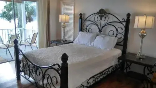 3000 Sq Ft Beach And Bay Condo