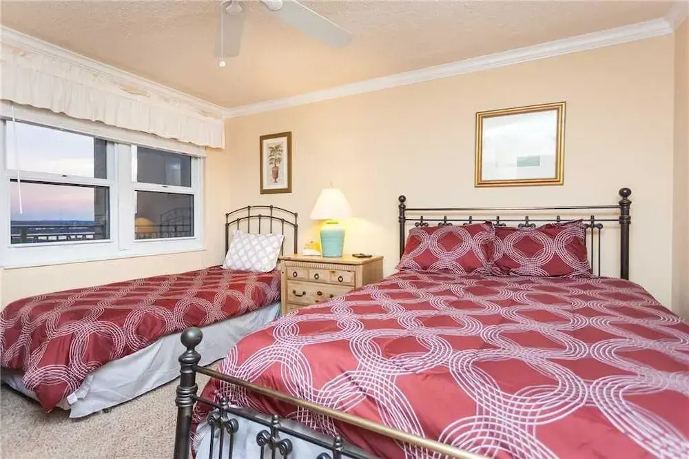 Shores Club 702 - Two Bedroom Condo