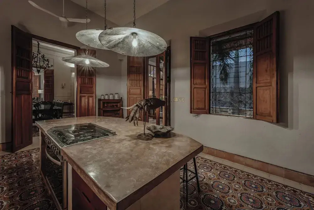 Casa Exclusiva Los Amigos, 4BDR by Cercana