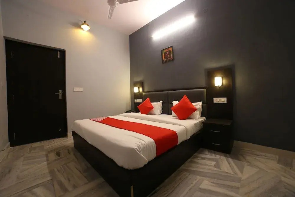 OYO 16536 Hotel Vasko