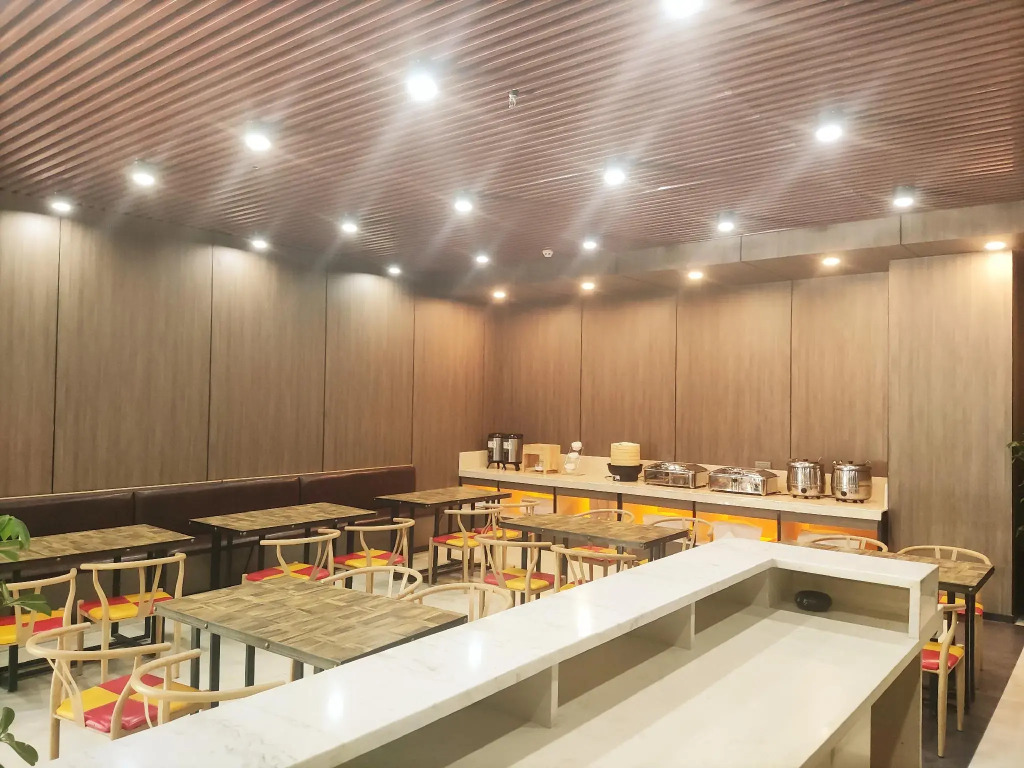 Elan Inn Jincheng East Passenger Terminal