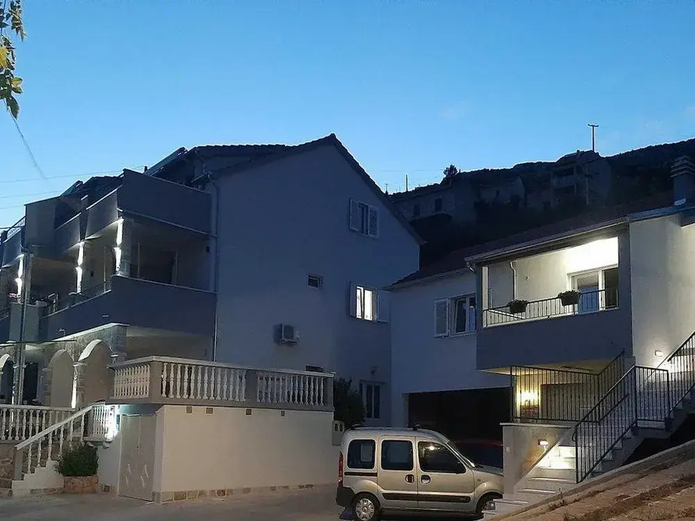 Apartments Dobrila