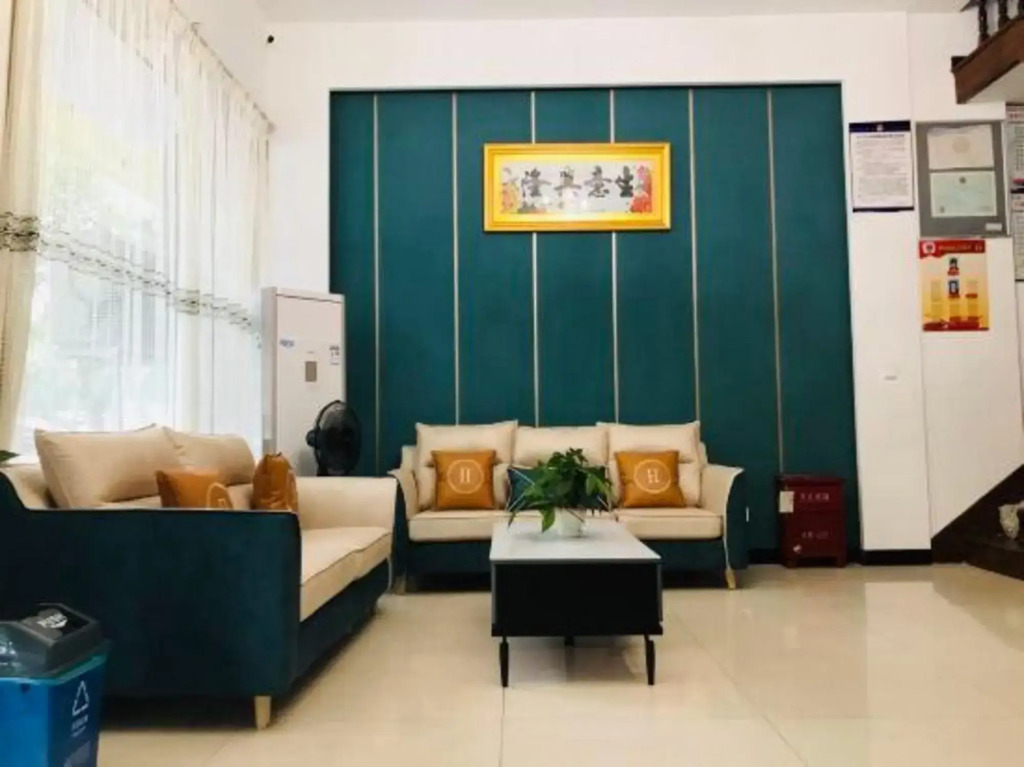 Shuhe Hotel